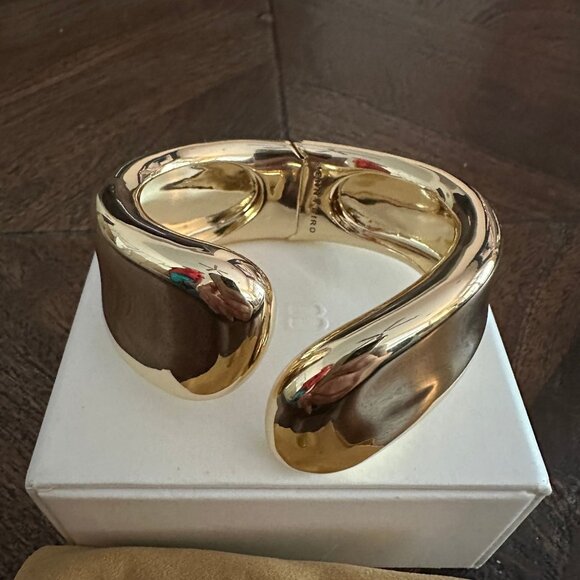 NWT Jenny Bird Solene Gold Cuff Bracelet - Picture 1 of 11
